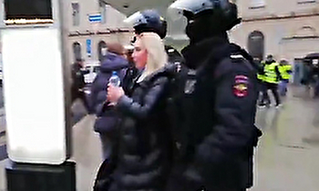 【閲覧注意】拷問…？ロシアで反戦派の女性、警察に連行された先のバス内で悲鳴が響き渡る